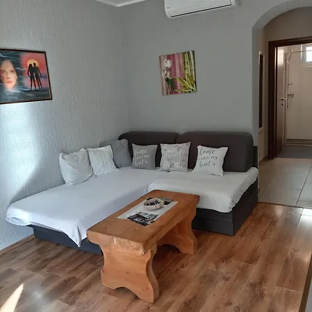 아파트 Sven-marino